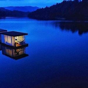 Double Room Lake View